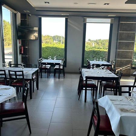 Hostal Restaurante Aqua โอว์เรนเซ ภายนอก รูปภาพ
