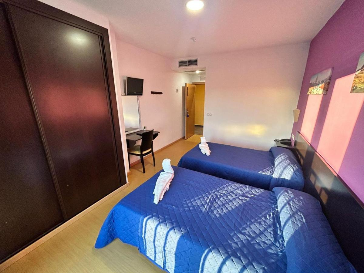 Hostal Restaurante Aqua โอว์เรนเซ ภายนอก รูปภาพ
