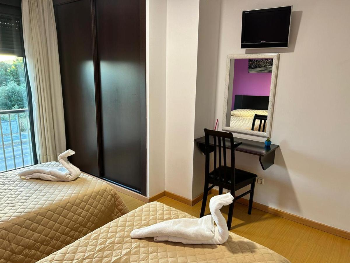 Hostal Restaurante Aqua โอว์เรนเซ ภายนอก รูปภาพ